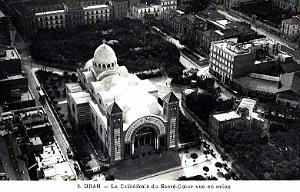 ORAN - CATHEDRALE VUE D'AVION